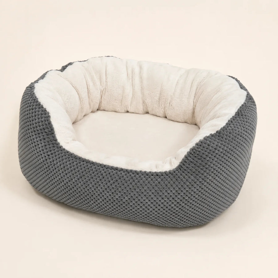 Couchage enveloppant en tissu doux pour chien — Våg