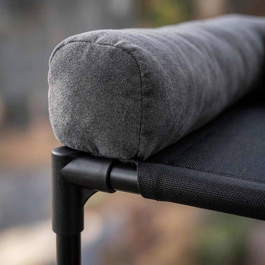 Lit surélevé modulable pour chien — Sval